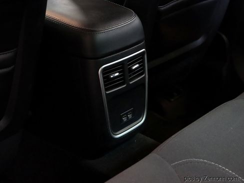 Used 2019 Dodge Charger GT image 15