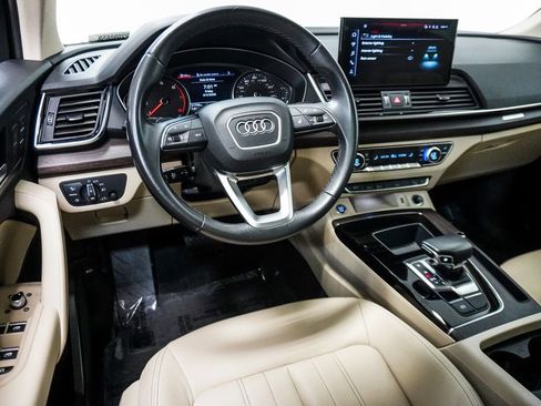 Used 2023 Audi Q5 2.0T Premium w/ Convenience Package AWD/4WD image 12
