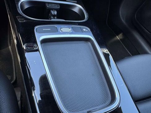 Used 2025 Mercedes-Benz CLA 250 4MATIC image 34