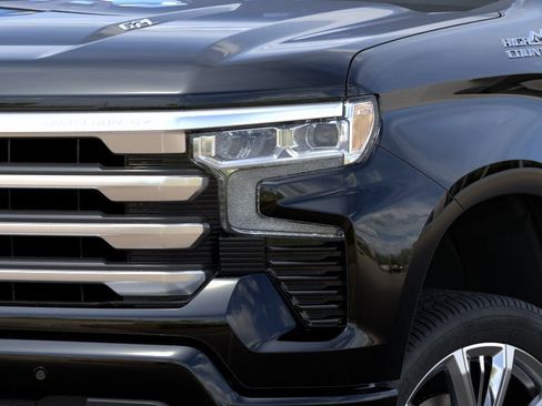 New 2026 Chevrolet Silverado 1500 High Country AWD/4WD image 10