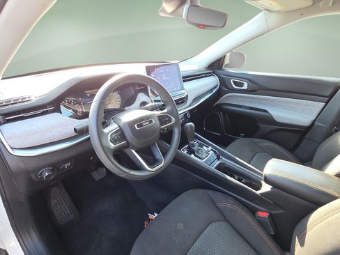 Used 2022 Jeep Compass Sport AWD/4WD image 24