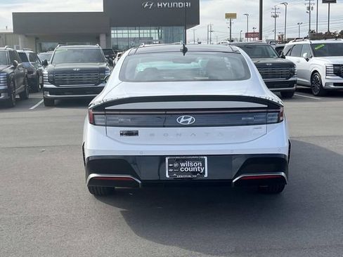 New 2026 Hyundai Sonata Limited FWD image 4