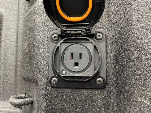 Used 2022 Chevrolet Silverado 1500 LT image 12