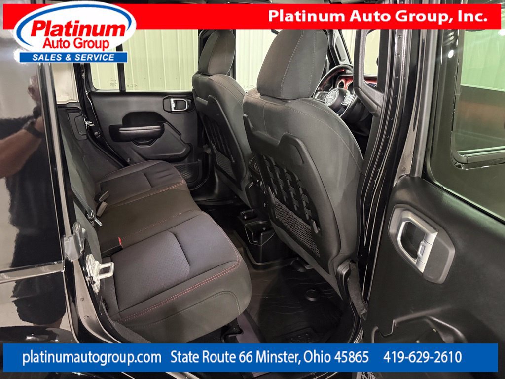 Used 2021 Jeep Wrangler Unlimited Rubicon w/ Dual Top Group AWD/4WD image 34