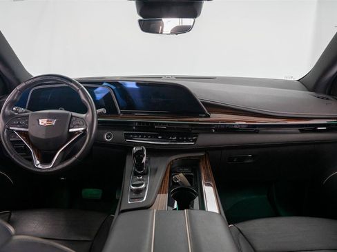 Used 2023 Cadillac Escalade ESV Premium Luxury w/ Performance Package AWD/4WD image 12