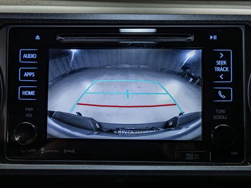 Used 2019 Toyota Tacoma TRD Off-Road w/ Technology Package image 21