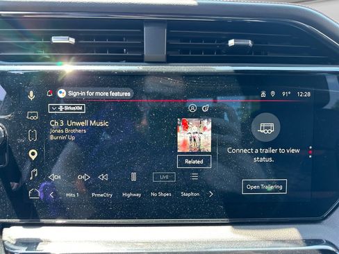 Used 2025 GMC Sierra 2500 AT4 AWD/4WD image 22