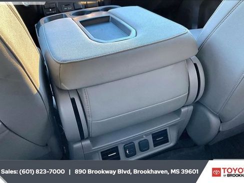 Used 2021 GMC Sierra 1500 SLT image 22