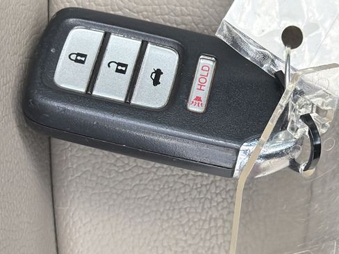 Used 2015 Honda Civic EX-L image 17