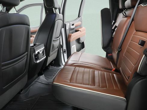 Used 2024 GMC Sierra 1500 Denali Ultimate AWD/4WD image 29