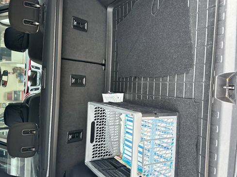 Used 2018 Chevrolet Equinox LT w/ Sun & Infotainment Package image 6