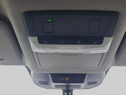 Used 2023 Nissan Rogue SV image 25