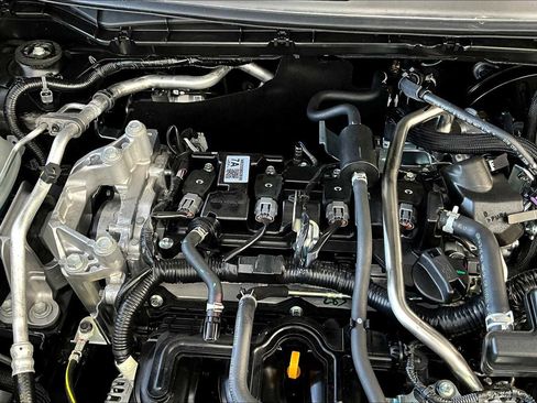 New 2025 Nissan Kicks SV image 17