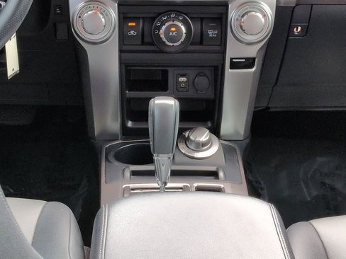 Used 2019 Toyota 4Runner SR5 Premium AWD/4WD image 19