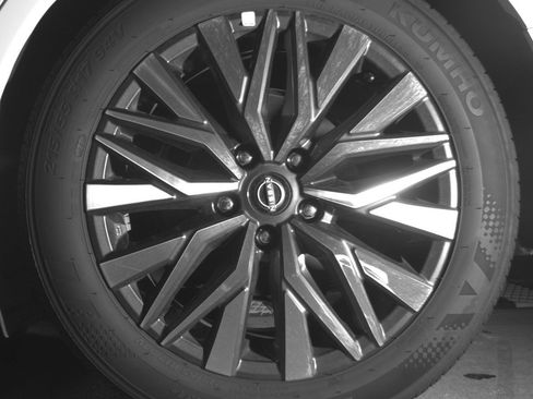 Used 2025 Nissan Altima 2.5 SV image 14