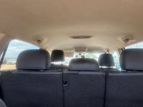 Used 2019 Volkswagen Tiguan SE FWD image 38