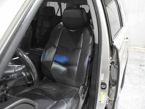 Used 2016 Cadillac Escalade ESV Luxury image 36