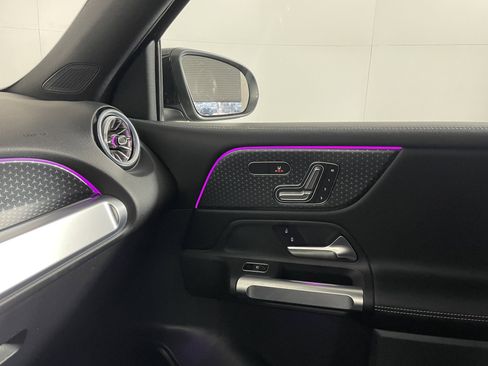 Certified 2025 Mercedes-Benz GLB 250 image 12