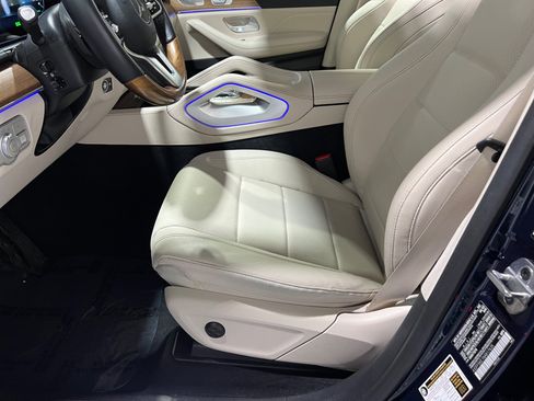 Used 2022 Mercedes-Benz GLS 450 4MATIC image 25