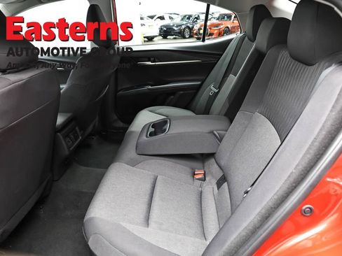 Used 2025 Toyota Camry LE FWD image 21