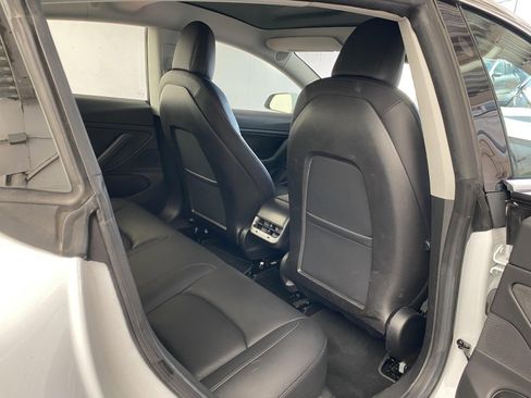 Used 2018 Tesla Model 3 Performance image 13