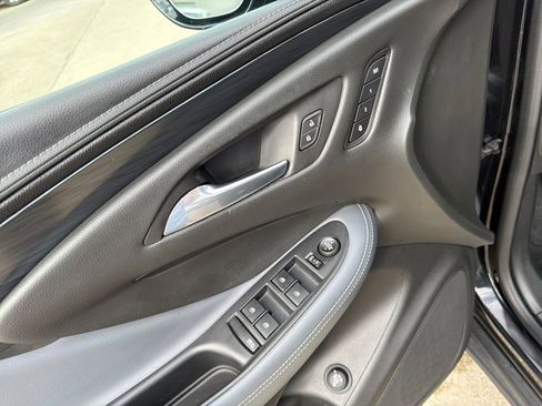 Used 2020 Buick Envision Essence image 13