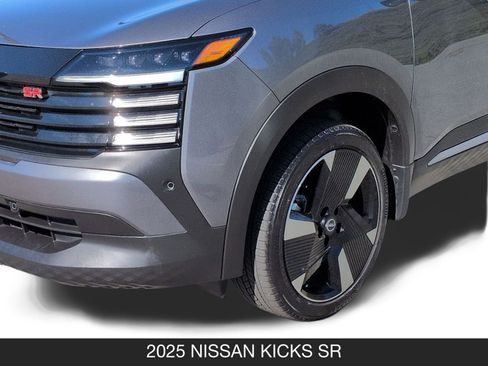 Certified 2025 Nissan Kicks SR image 10