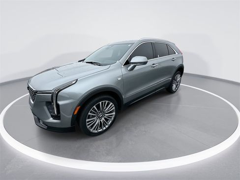Used 2024 Cadillac XT4 Premium Luxury w/ Technology Package image 4
