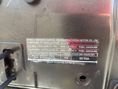 Used 2025 Nissan Versa SV FWD image 10