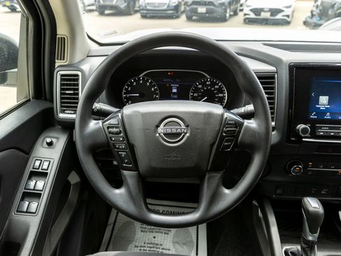 Used 2022 Nissan Frontier SV RWD image 23