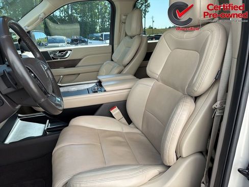 Used 2020 Lincoln Navigator 2WD image 51