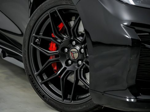 Used 2023 Chevrolet Corvette Z06 image 4