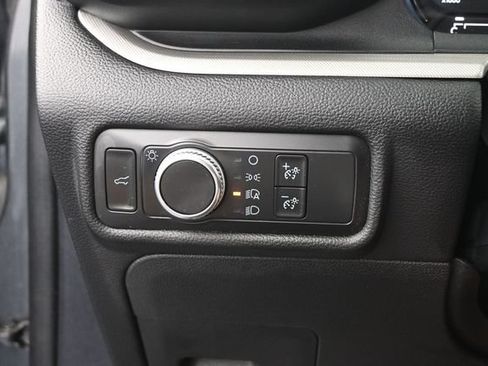 Used 2020 Ford Explorer XLT AWD/4WD image 33