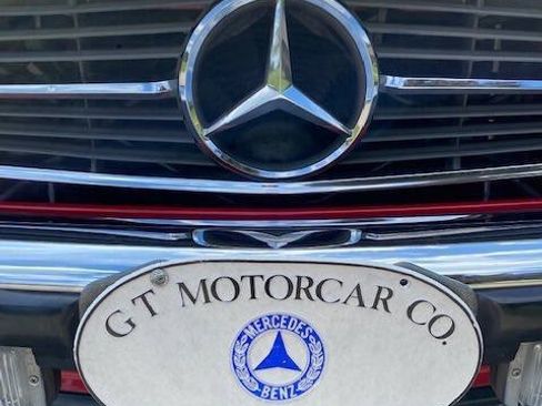Used 1988 Mercedes-Benz 560 SL image 18
