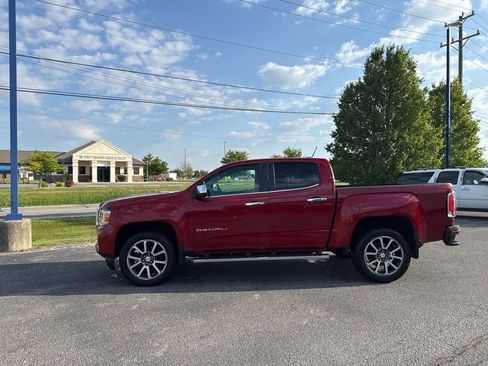 Used 2022 GMC Canyon Denali AWD/4WD image 2