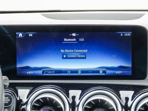 Used 2025 Mercedes-Benz CLA 250 image 13