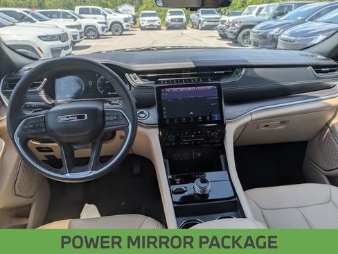 Certified 2025 Jeep Grand Cherokee L Limited w/ Luxury Tech Group II AWD/4WD image 28
