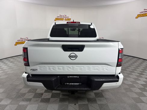 New 2025 Nissan Frontier SV w/ SV Convenience Package image 4