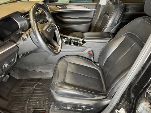 Used 2021 Jeep Grand Cherokee L Limited AWD/4WD image 19