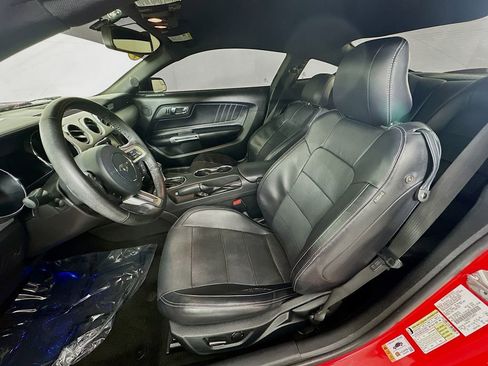 Used 2015 Ford Mustang GT Premium image 28