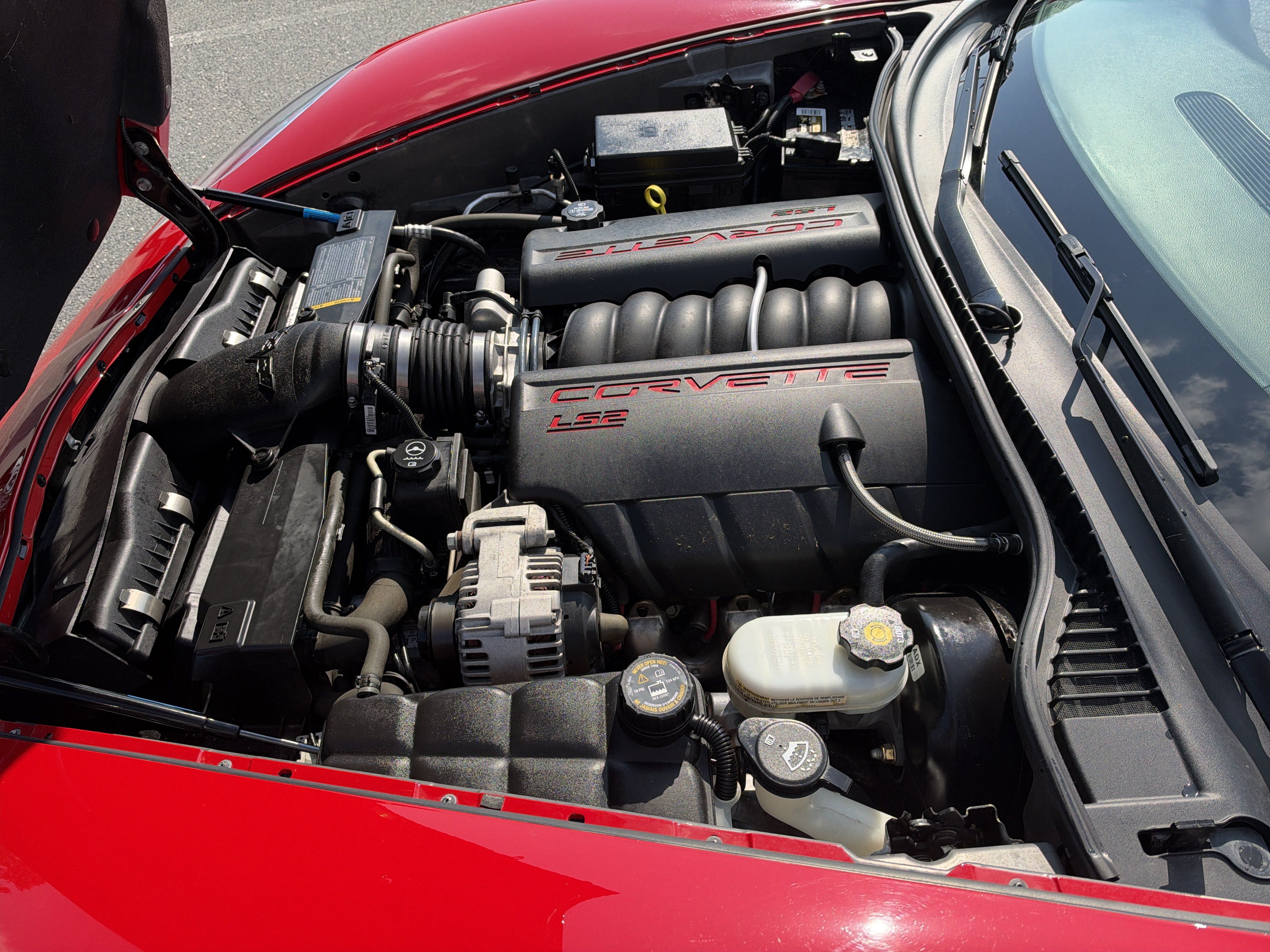 Used 2005 Chevrolet Corvette Coupe w/ Preferred Equipment Group RWD image 25