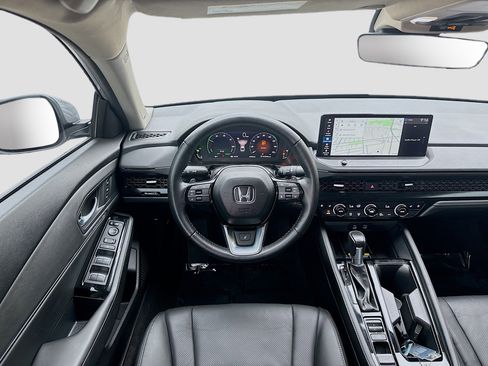 Certified 2025 Honda Accord Touring image 21