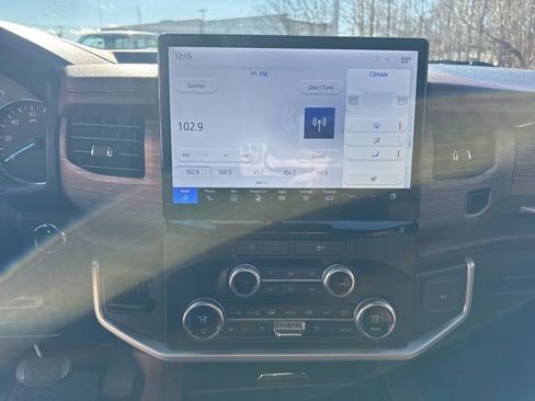 Used 2024 Ford Expedition Max Limited image 18