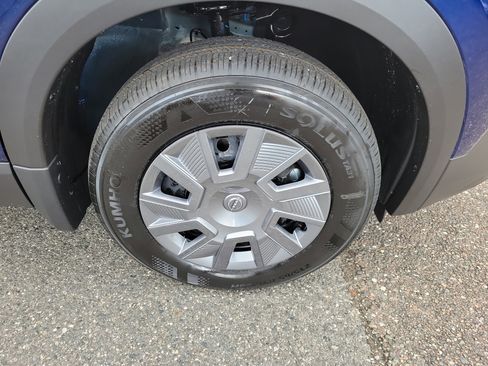 New 2026 Nissan Kicks S image 6