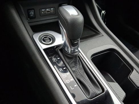 Used 2024 Nissan Sentra SV image 14