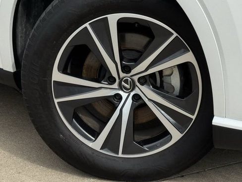 Used 2025 Lexus RX 350 Premium w/ Accessory Package (Z1) FWD image 36