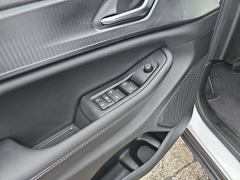 New 2025 Jeep Grand Cherokee Altitude AWD/4WD image 15