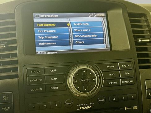 Used 2012 Nissan Pathfinder LE RWD image 17