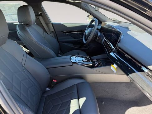 New 2026 BMW 530i xDrive w/ Premium Package image 15