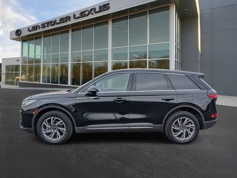 Used 2023 Lincoln Corsair AWD w/ Equipment Group 101A image 5